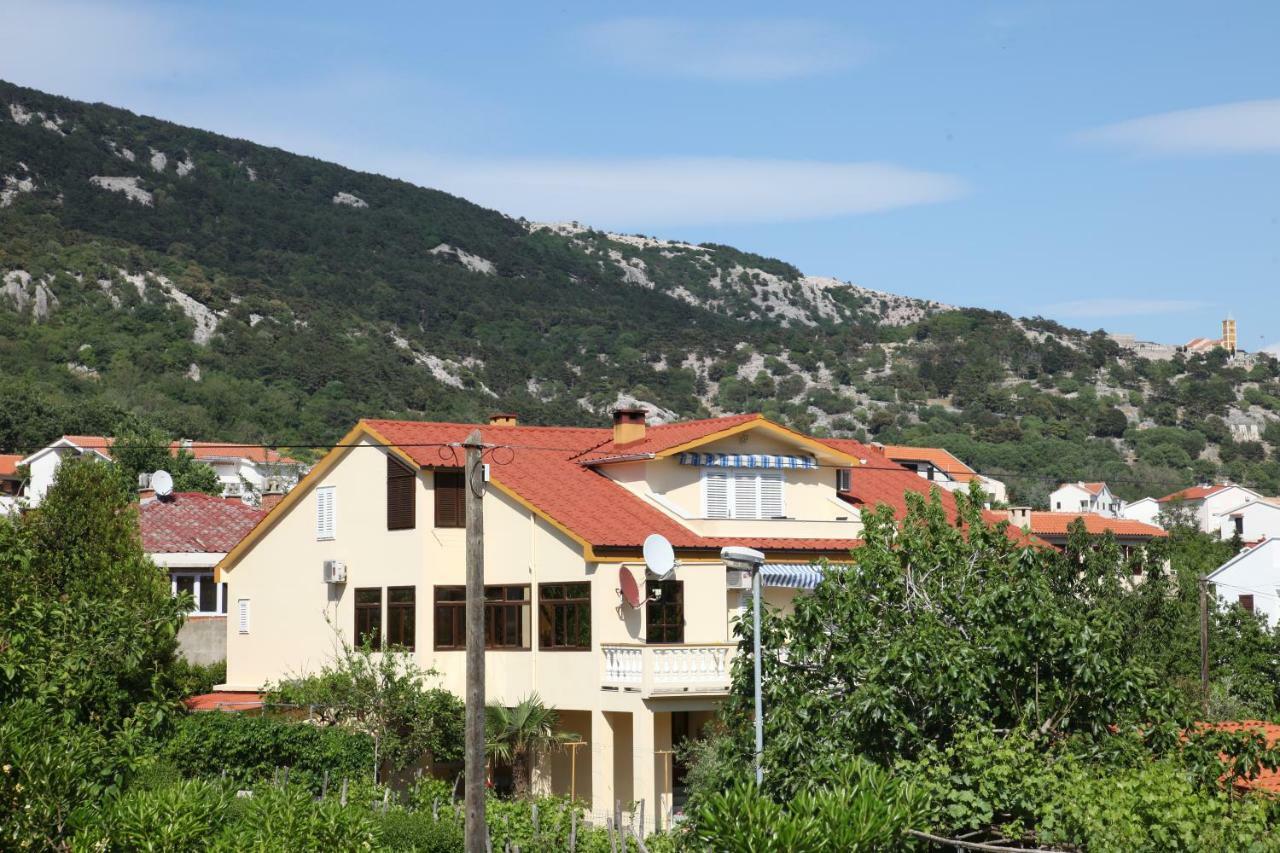 Apartments & Room Jagoda Baška Exteriör bild